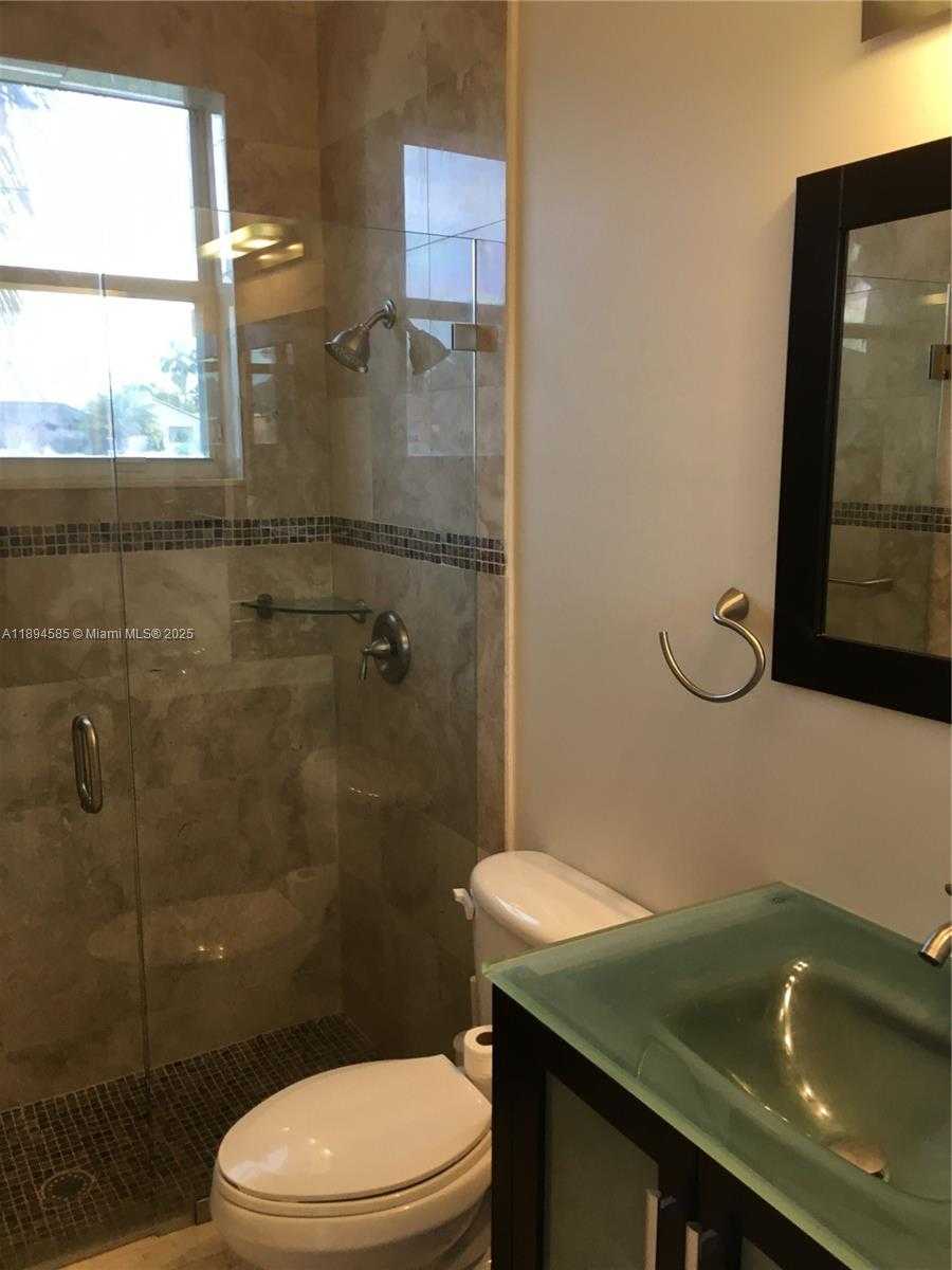 Small Image of 18580 SOUTH WEST 44TH ST, Miramar Number 18