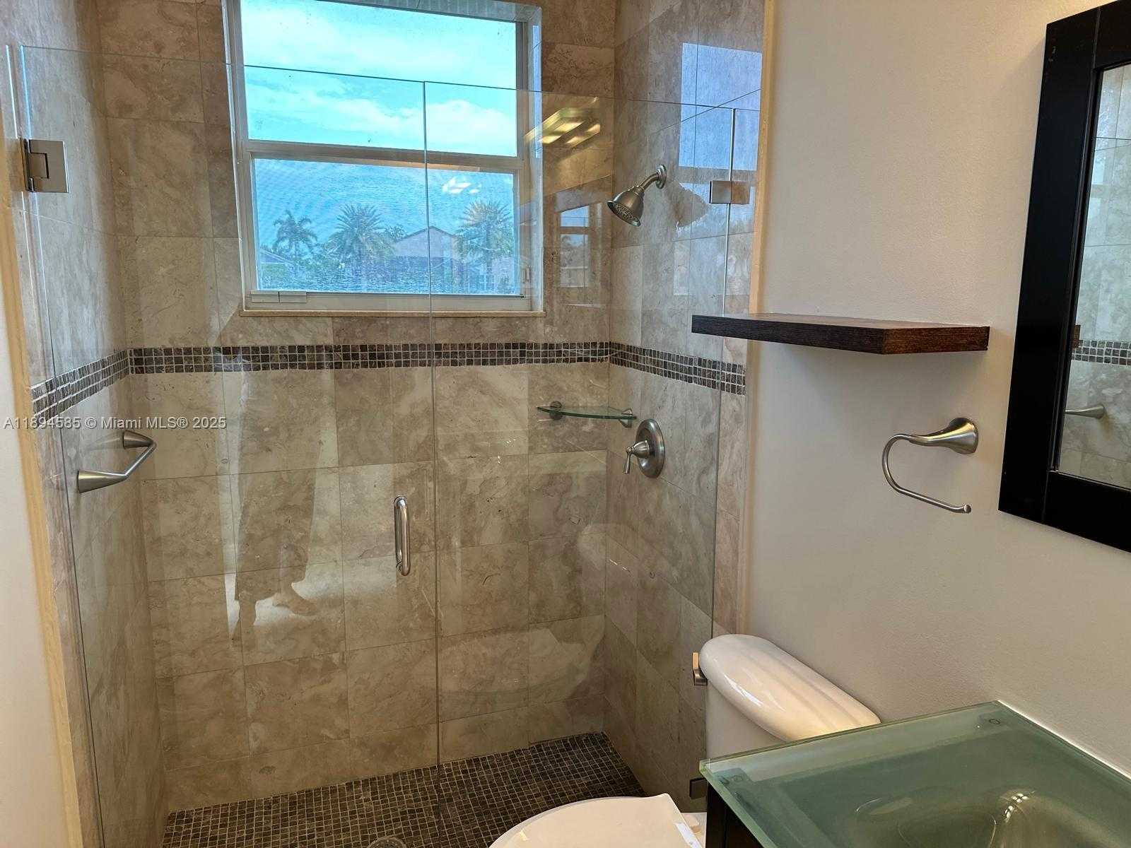 Small Image of 18580 SOUTH WEST 44TH ST, Miramar Number 22