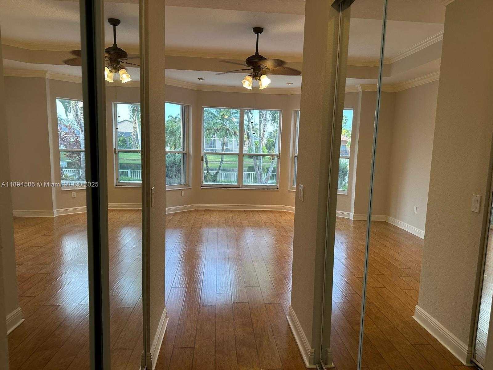 Small Image of 18580 SOUTH WEST 44TH ST, Miramar Number 27