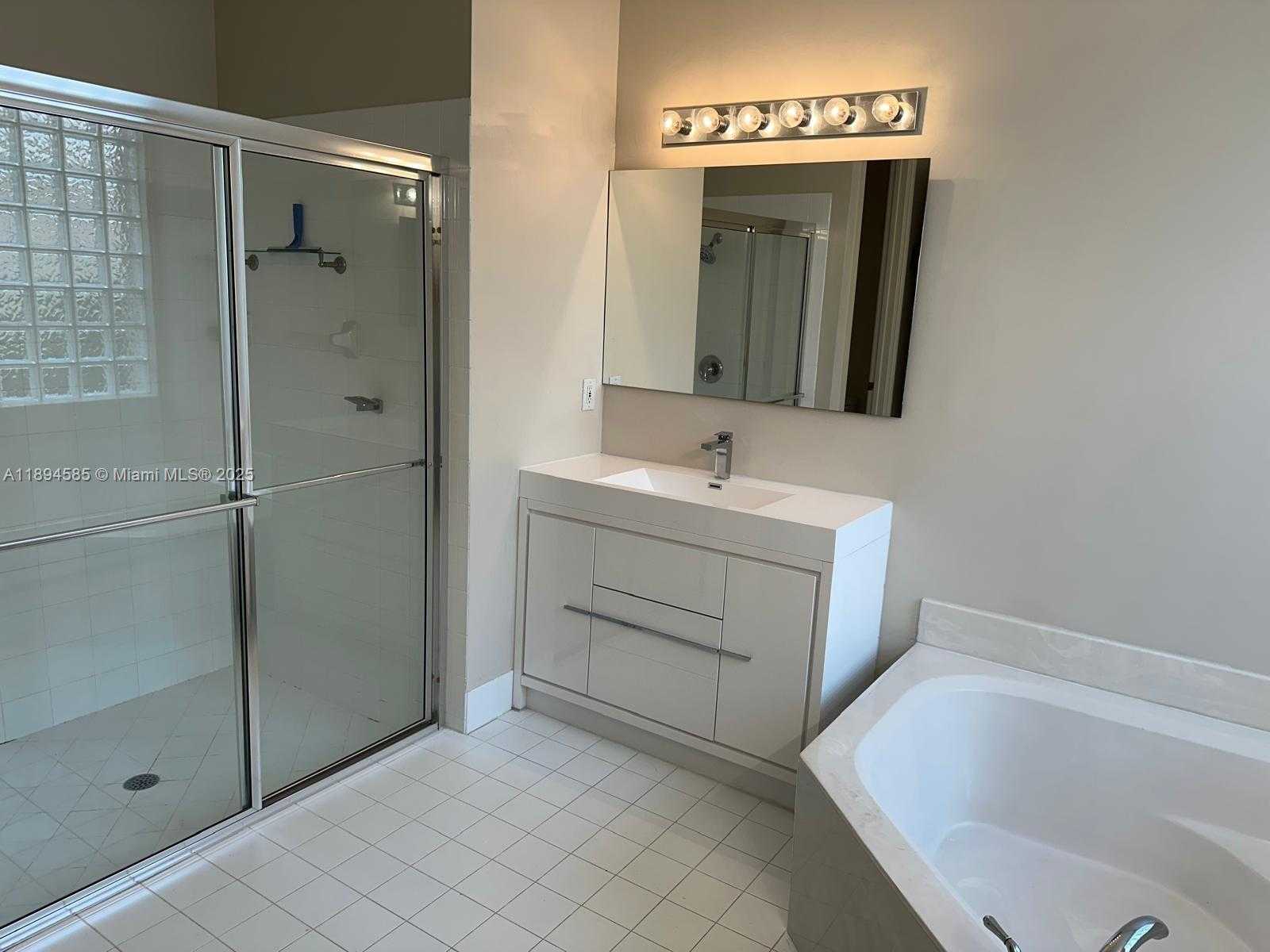 Small Image of 18580 SOUTH WEST 44TH ST, Miramar Number 28
