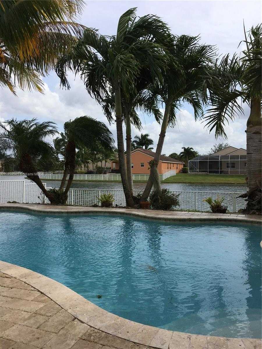 Small Image of 18580 SOUTH WEST 44TH ST, Miramar Number 33