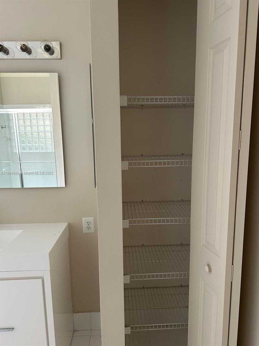 Small Image of 18580 SOUTH WEST 44TH ST, Miramar Number 44