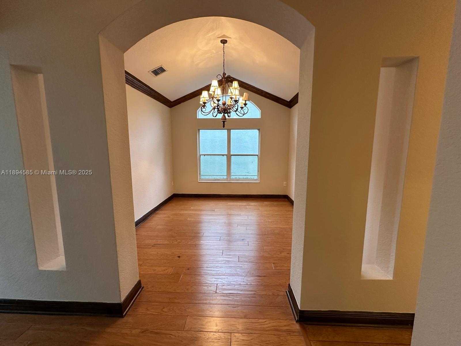Small Image of 18580 SOUTH WEST 44TH ST, Miramar Number 56