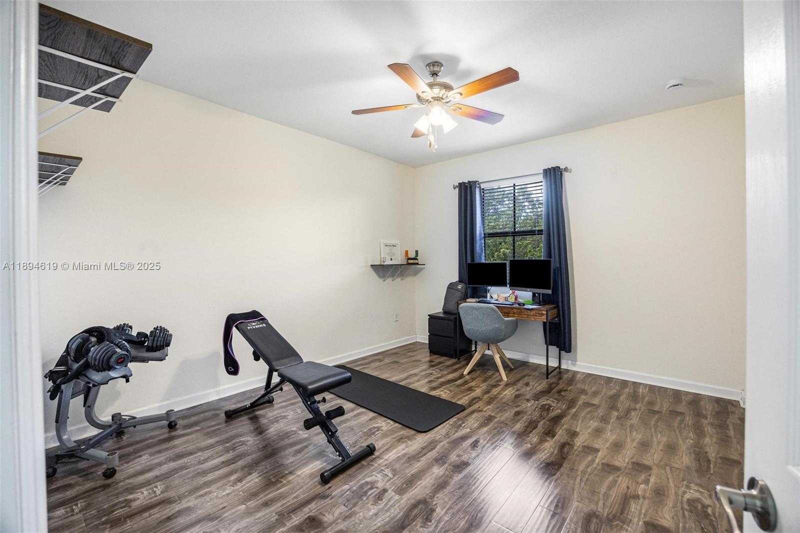 Small Image of 415 SOUTH EAST 34TH TER, Homestead Number 21