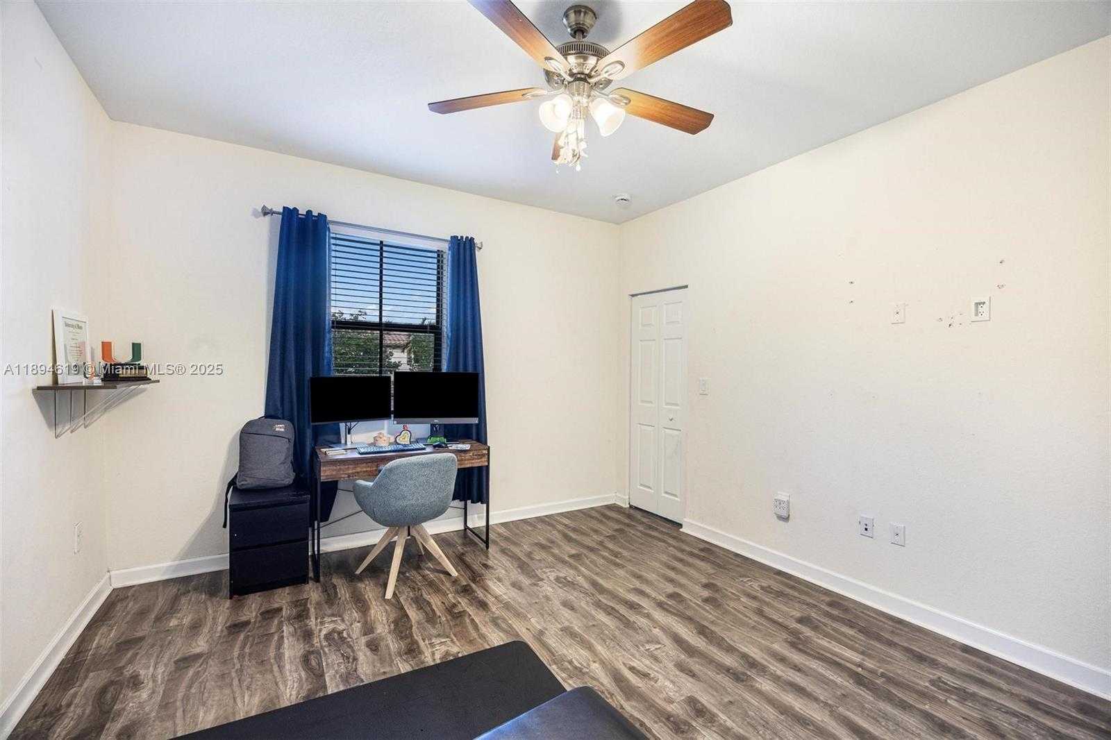 Small Image of 415 SOUTH EAST 34TH TER, Homestead Number 22