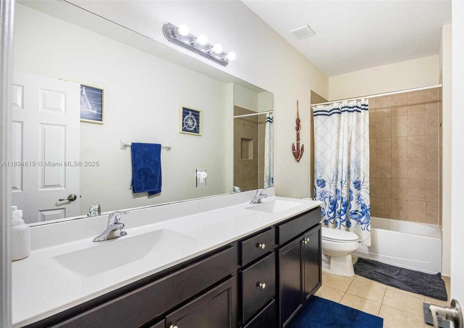 Small Image of 415 SOUTH EAST 34TH TER, Homestead Number 25