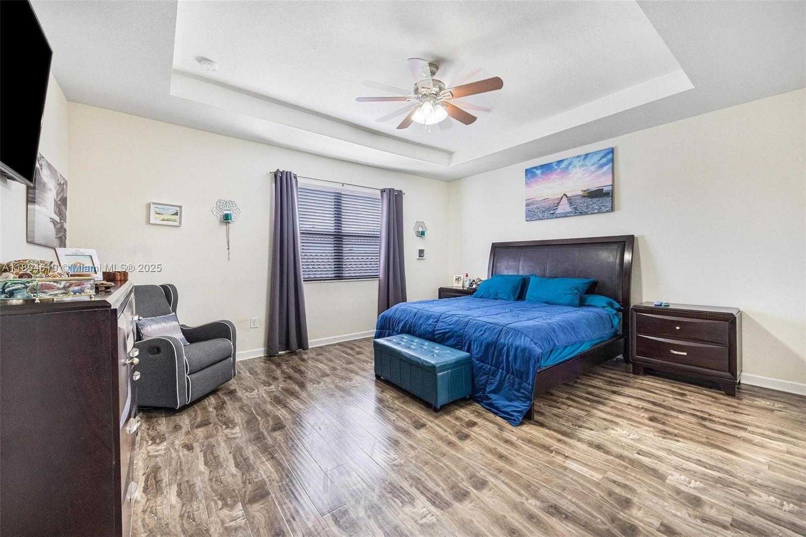Small Image of 415 SOUTH EAST 34TH TER, Homestead Number 33