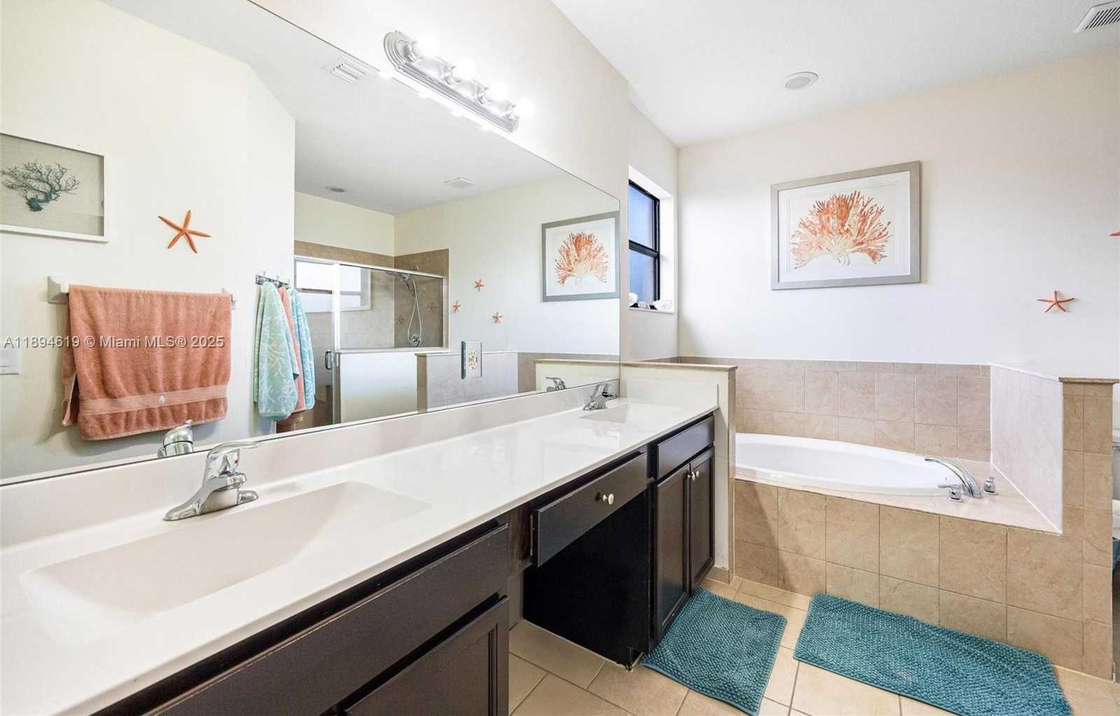 Small Image of 415 SOUTH EAST 34TH TER, Homestead Number 36