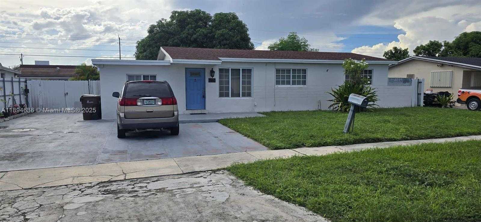 Small Image of 7160 WEST 10TH AVE, Hialeah Number 2