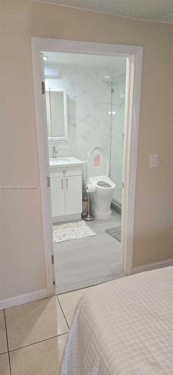 Small Image of 7160 WEST 10TH AVE, Hialeah Number 28