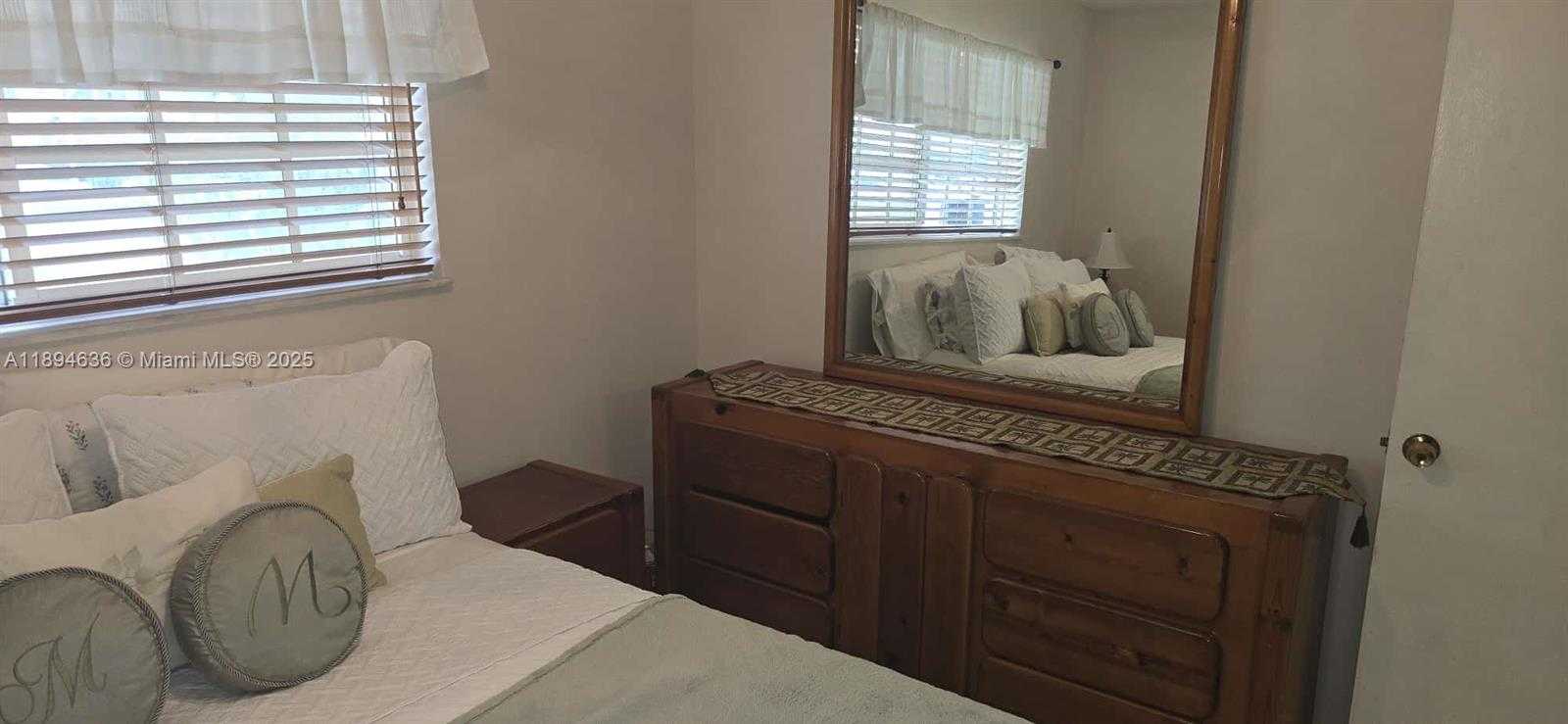 Small Image of 7160 WEST 10TH AVE, Hialeah Number 31