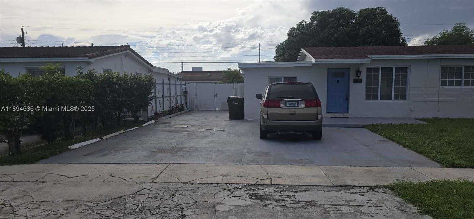 Small Image of 7160 WEST 10TH AVE, Hialeah Number 4