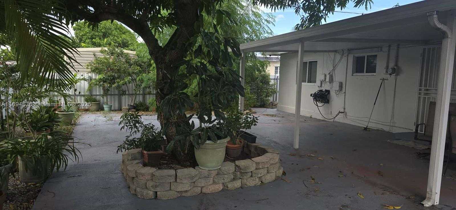 Small Image of 7160 WEST 10TH AVE, Hialeah Number 45