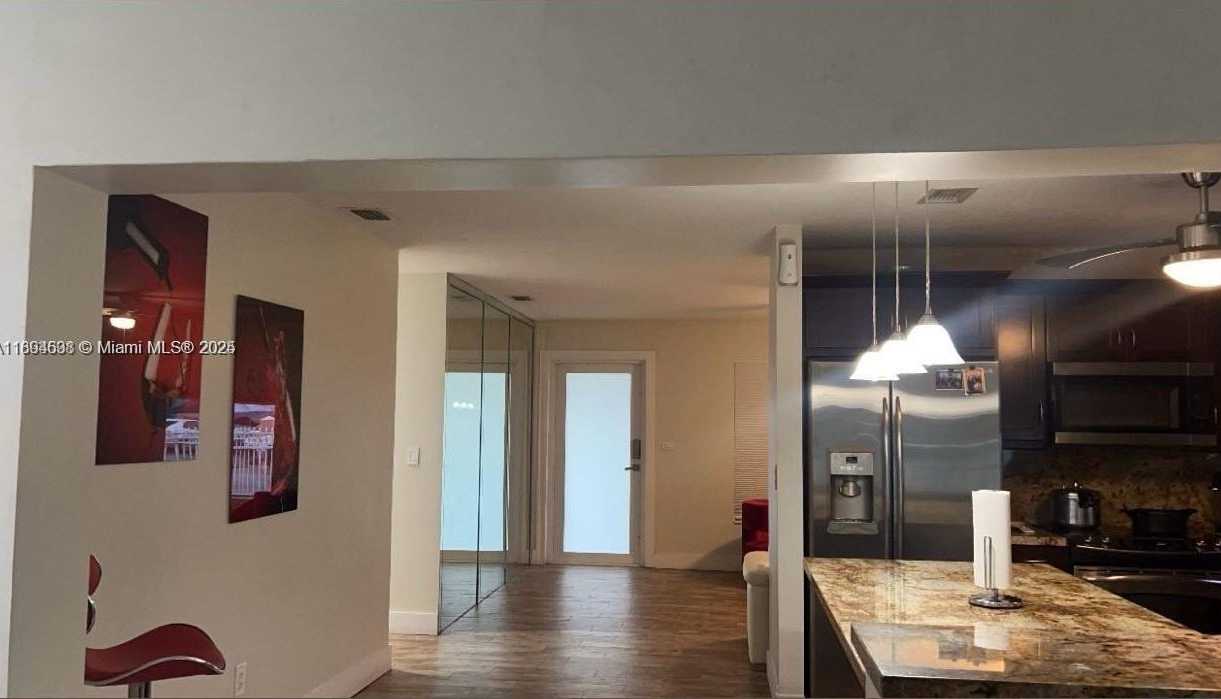 Small Image of 4711 NORTH WEST 178TH TER, Miami Gardens Number 2