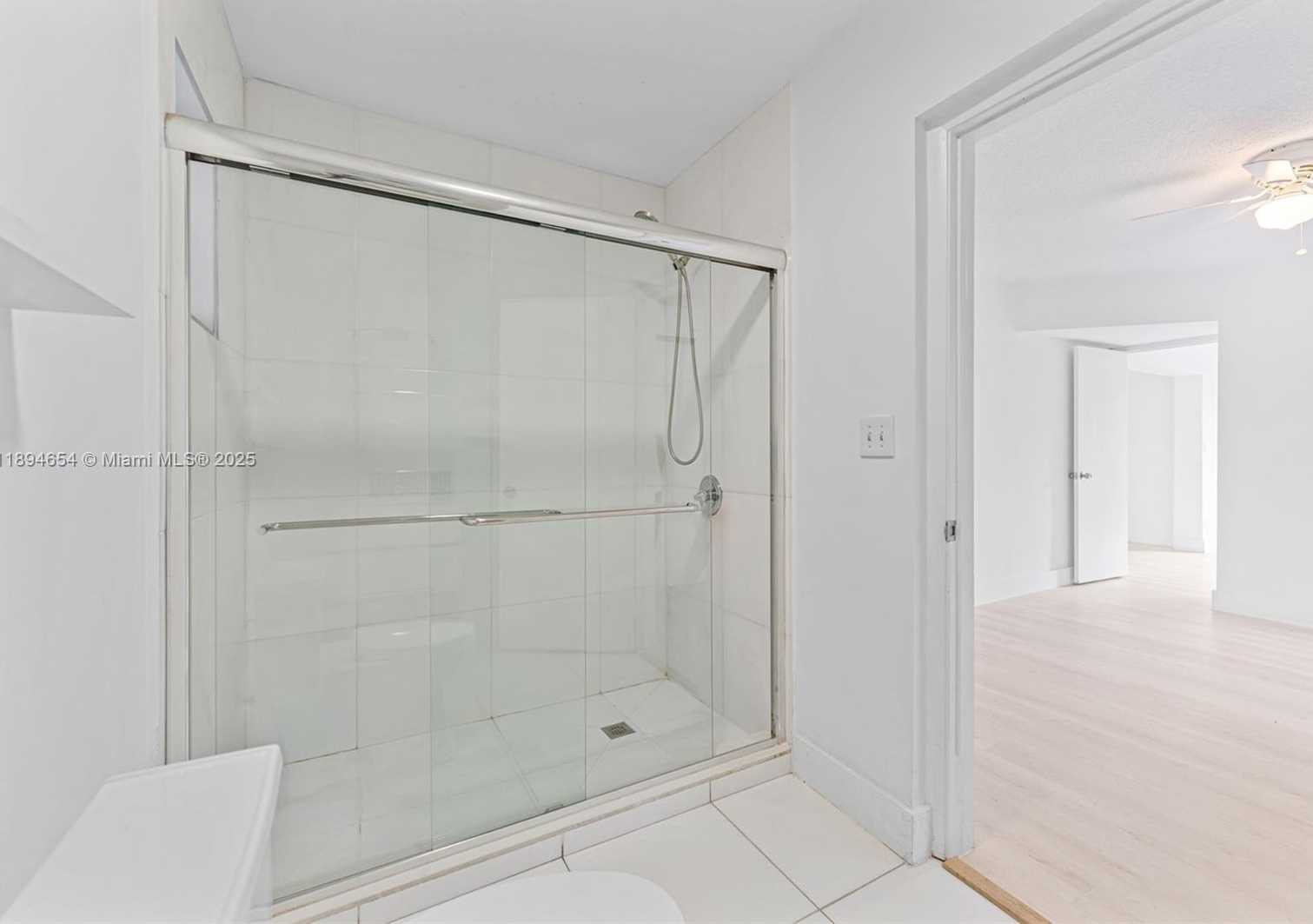Small Image of 16315 NORTH WEST 24TH AVE, Miami Gardens Number 14