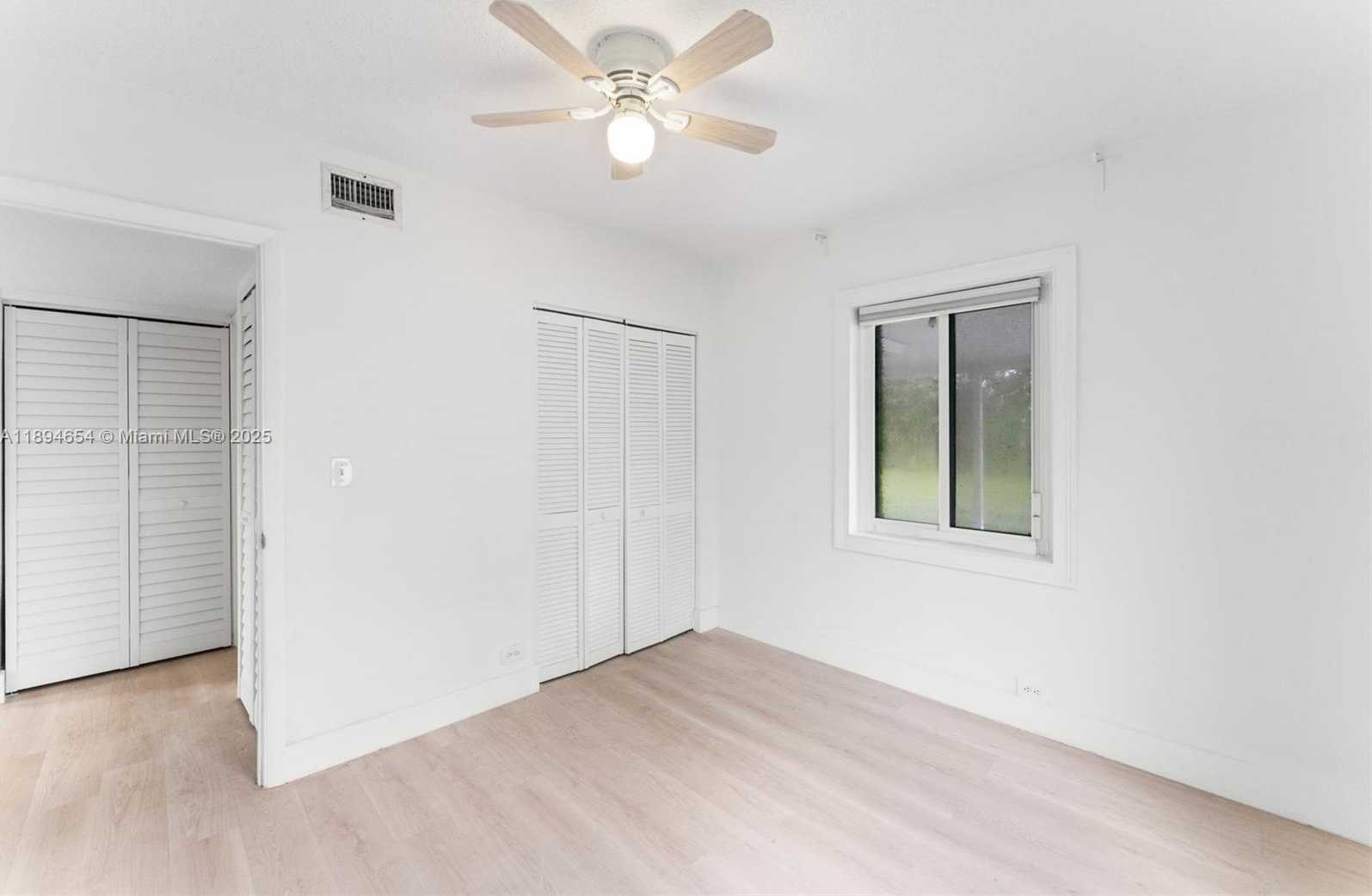Small Image of 16315 NORTH WEST 24TH AVE, Miami Gardens Number 19