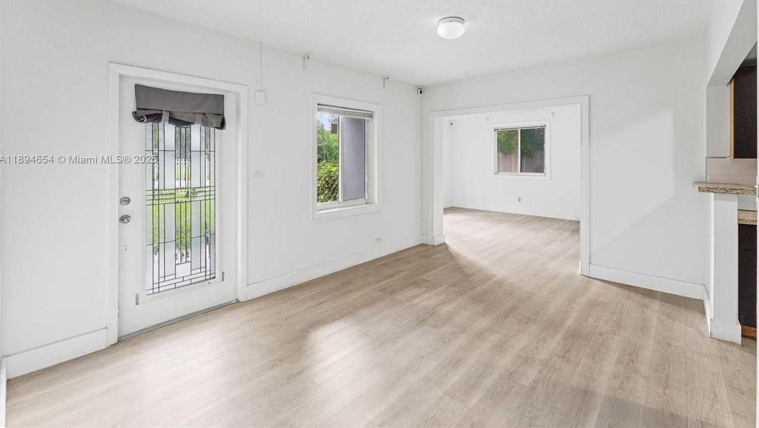 Small Image of 16315 NORTH WEST 24TH AVE, Miami Gardens Number 23