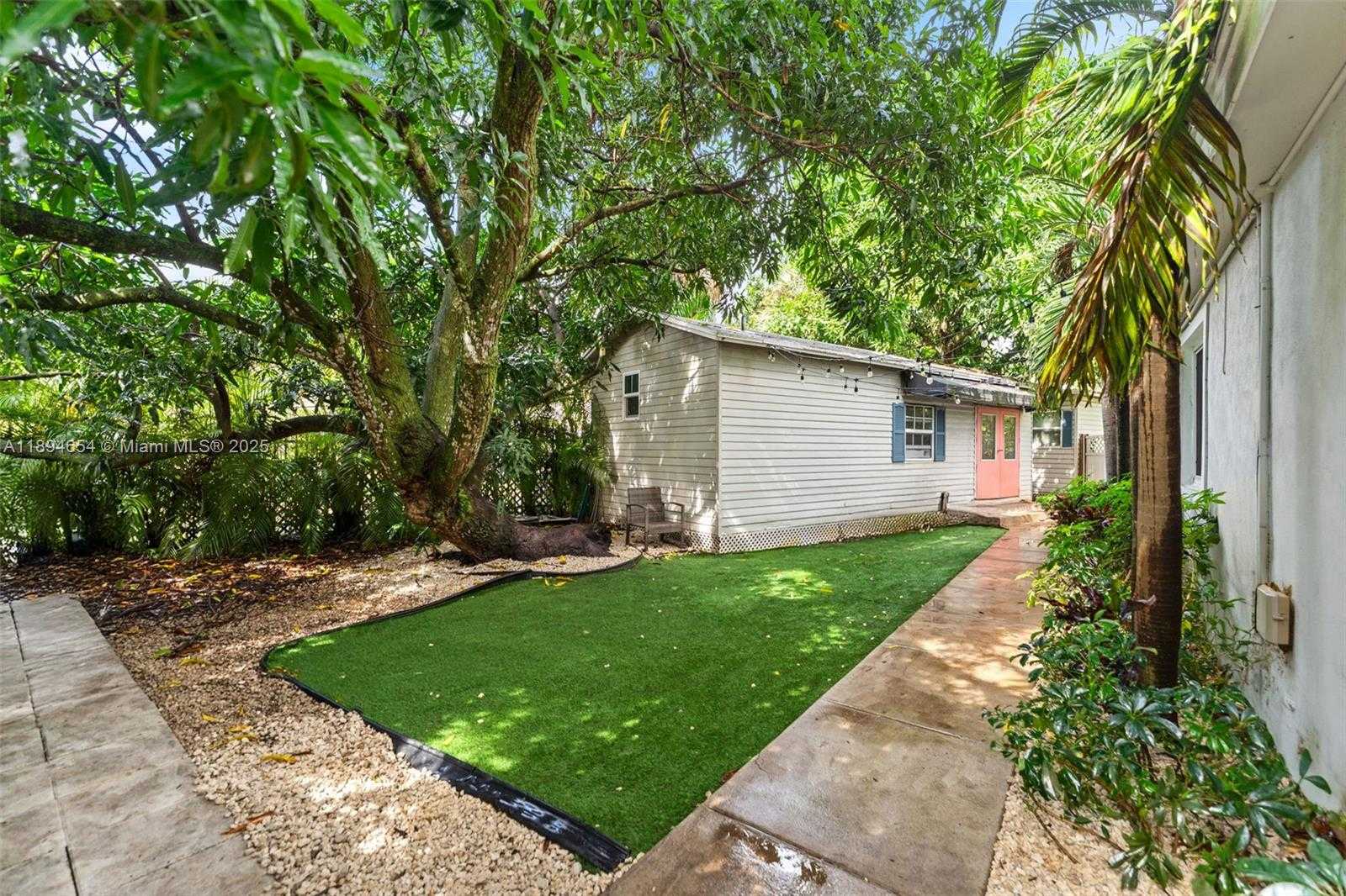 Small Image of 16315 NORTH WEST 24TH AVE, Miami Gardens Number 33