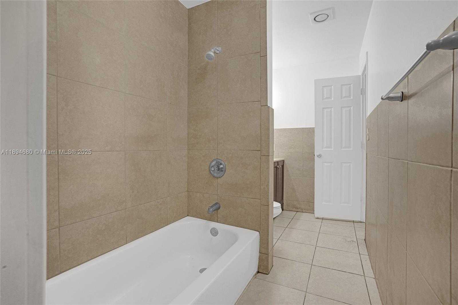 Small Image of 3876 NORTH WEST 207TH ST RD, Miami Gardens Number 19