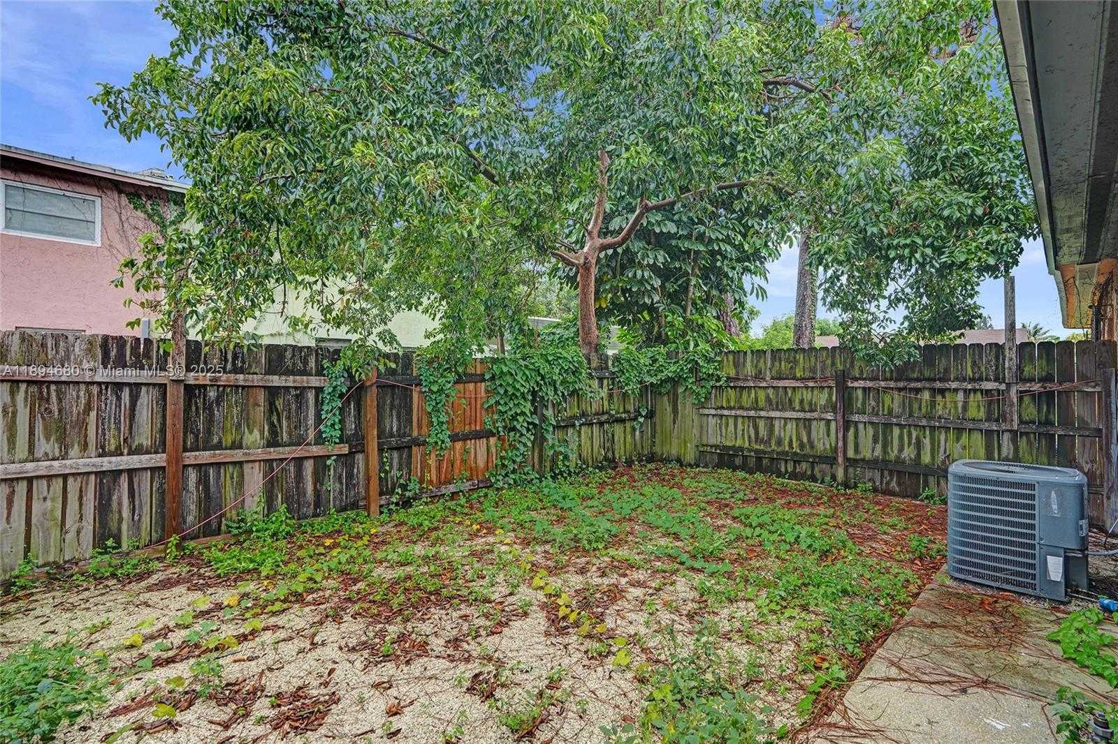 Small Image of 3876 NORTH WEST 207TH ST RD, Miami Gardens Number 30