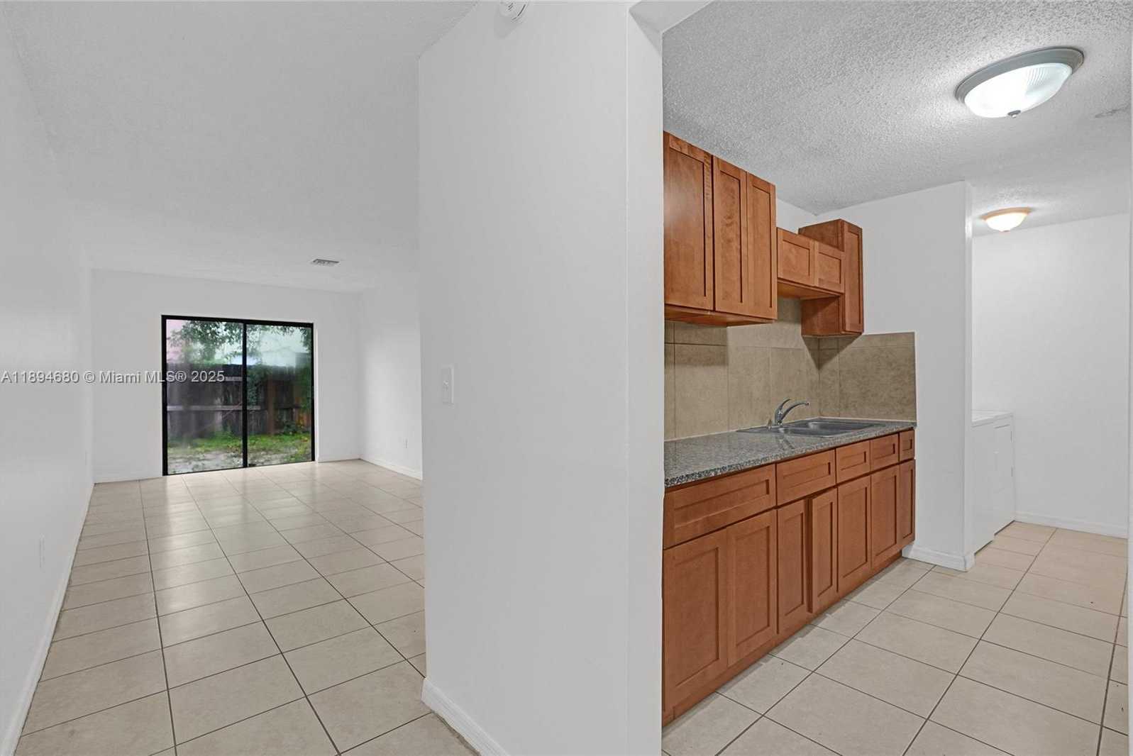 Small Image of 3876 NORTH WEST 207TH ST RD, Miami Gardens Number 8