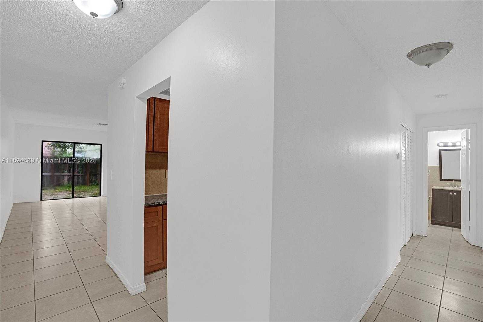 Small Image of 3876 NORTH WEST 207TH ST RD, Miami Gardens Number 9