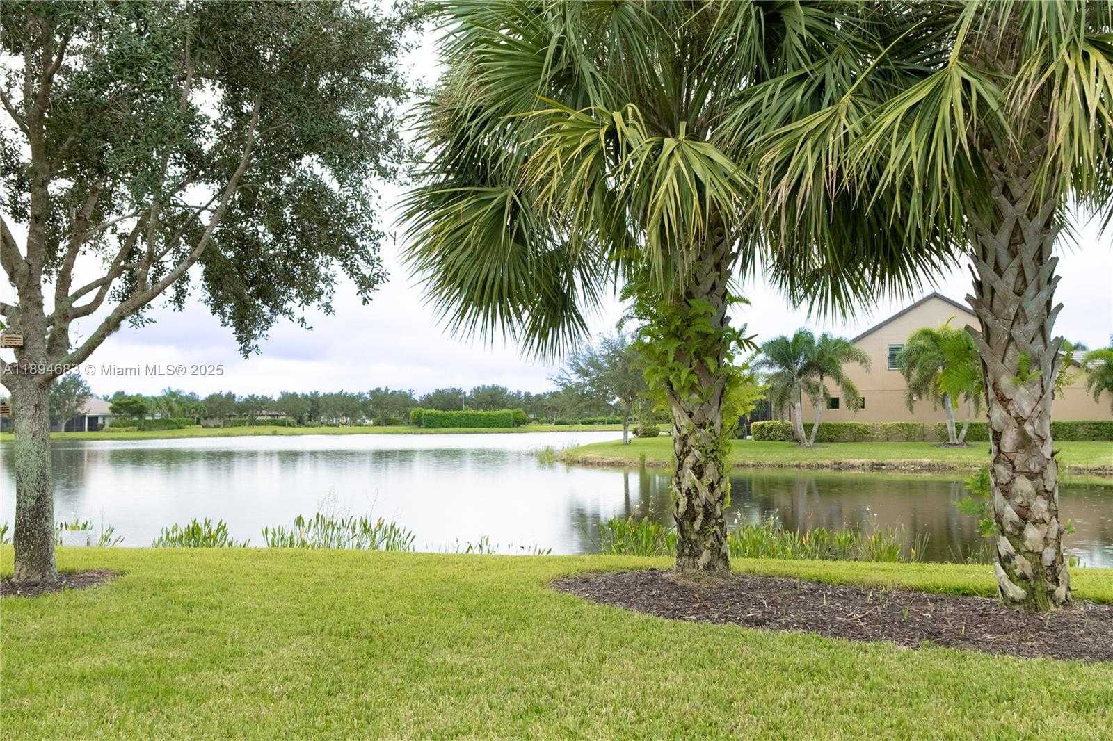 Small Image of 6268 VICTORY DR, Ave Maria Number 2