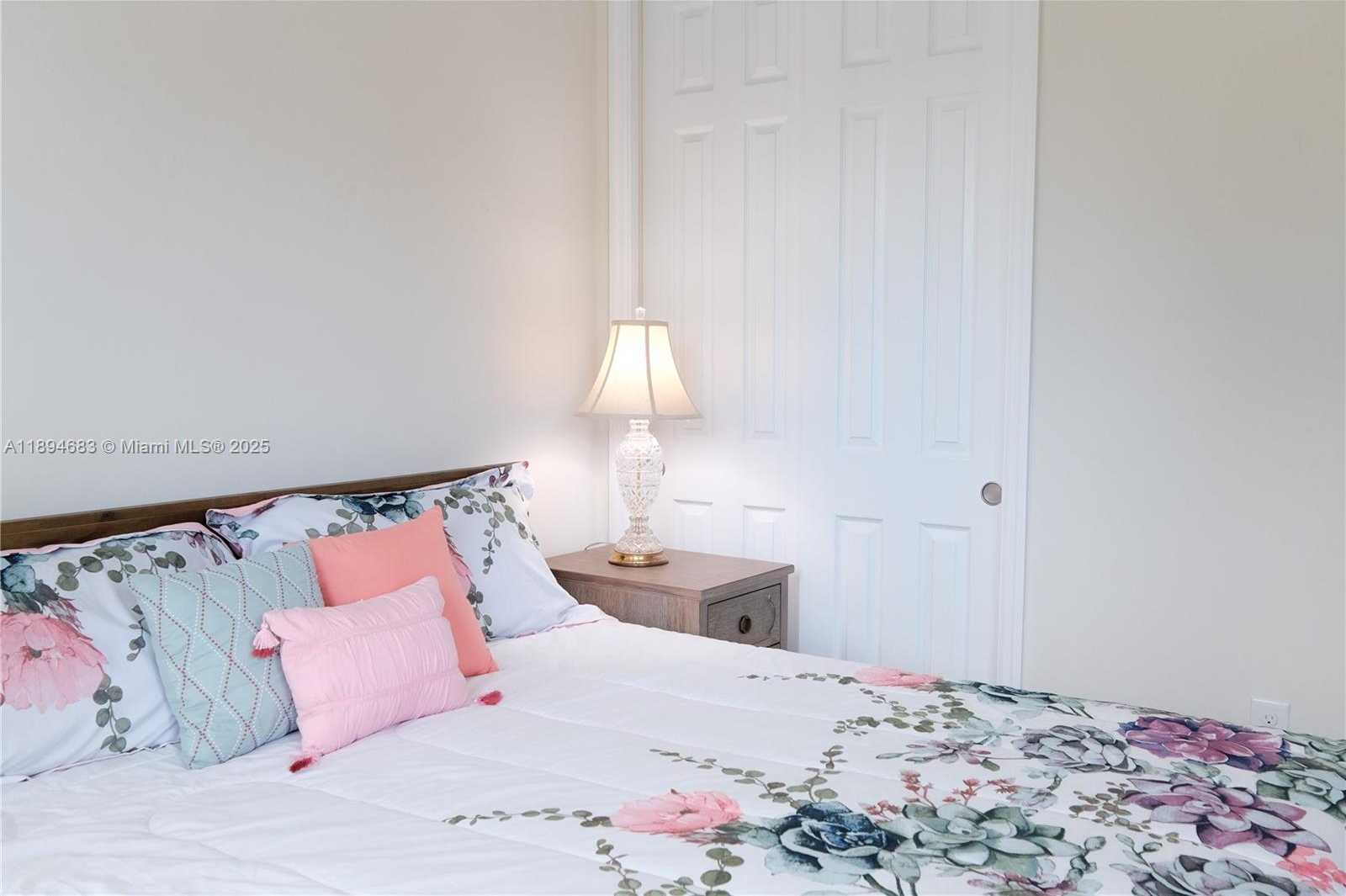 Small Image of 6268 VICTORY DR, Ave Maria Number 20