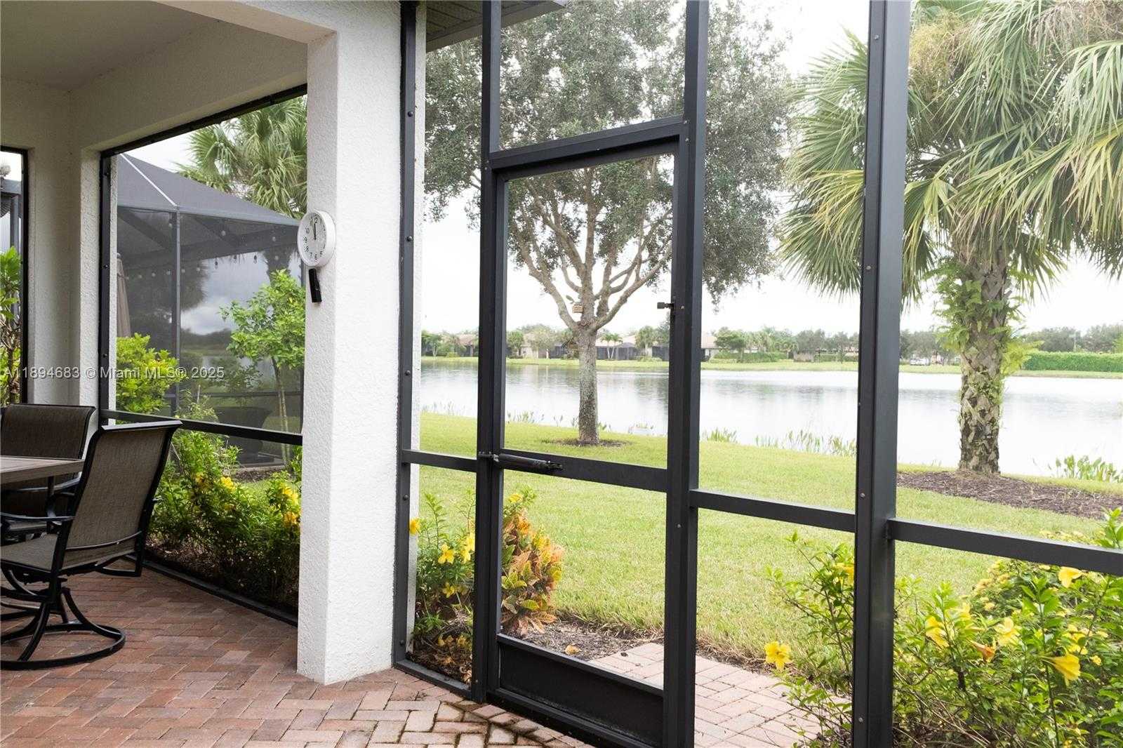 Small Image of 6268 VICTORY DR, Ave Maria Number 25