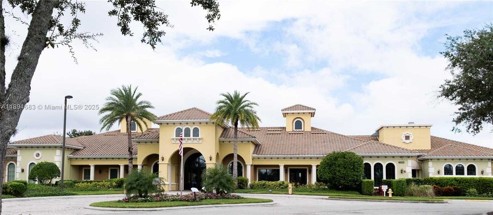 Small Image of 6268 VICTORY DR, Ave Maria Number 31