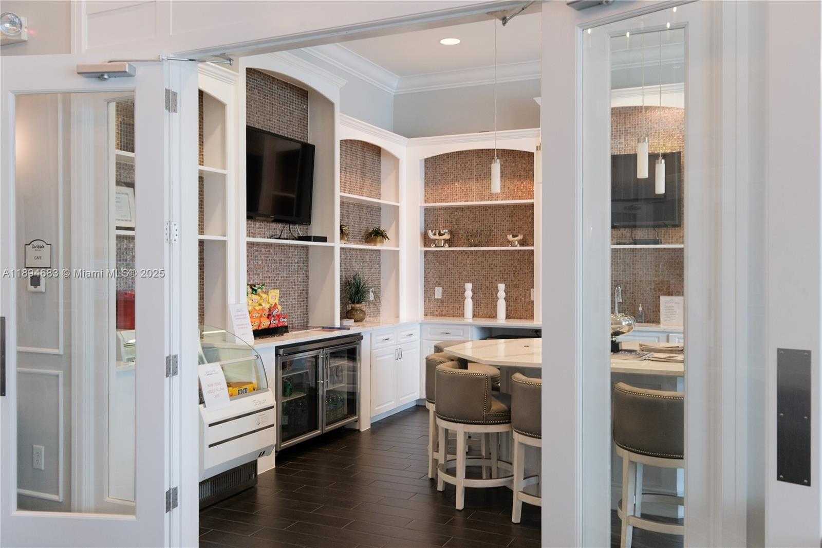 Small Image of 6268 VICTORY DR, Ave Maria Number 37
