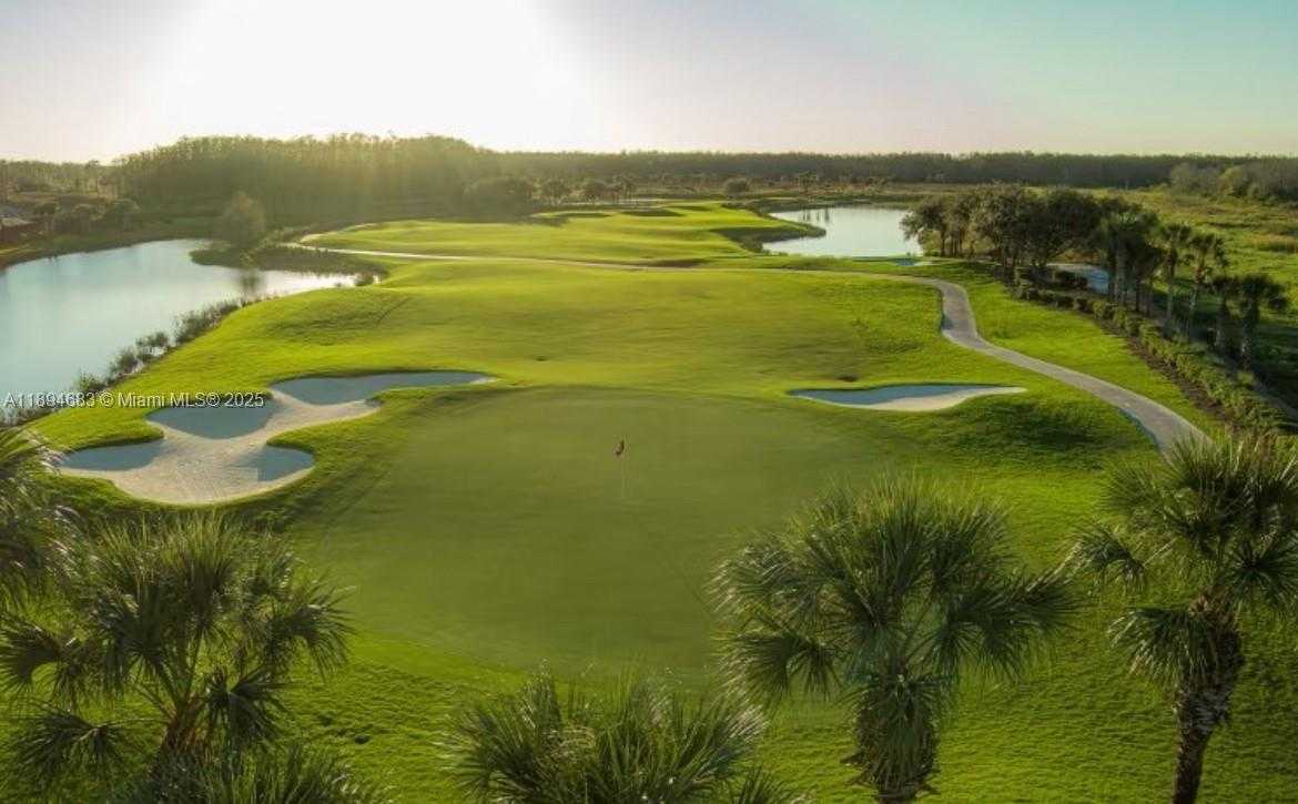 Small Image of 6268 VICTORY DR, Ave Maria Number 44