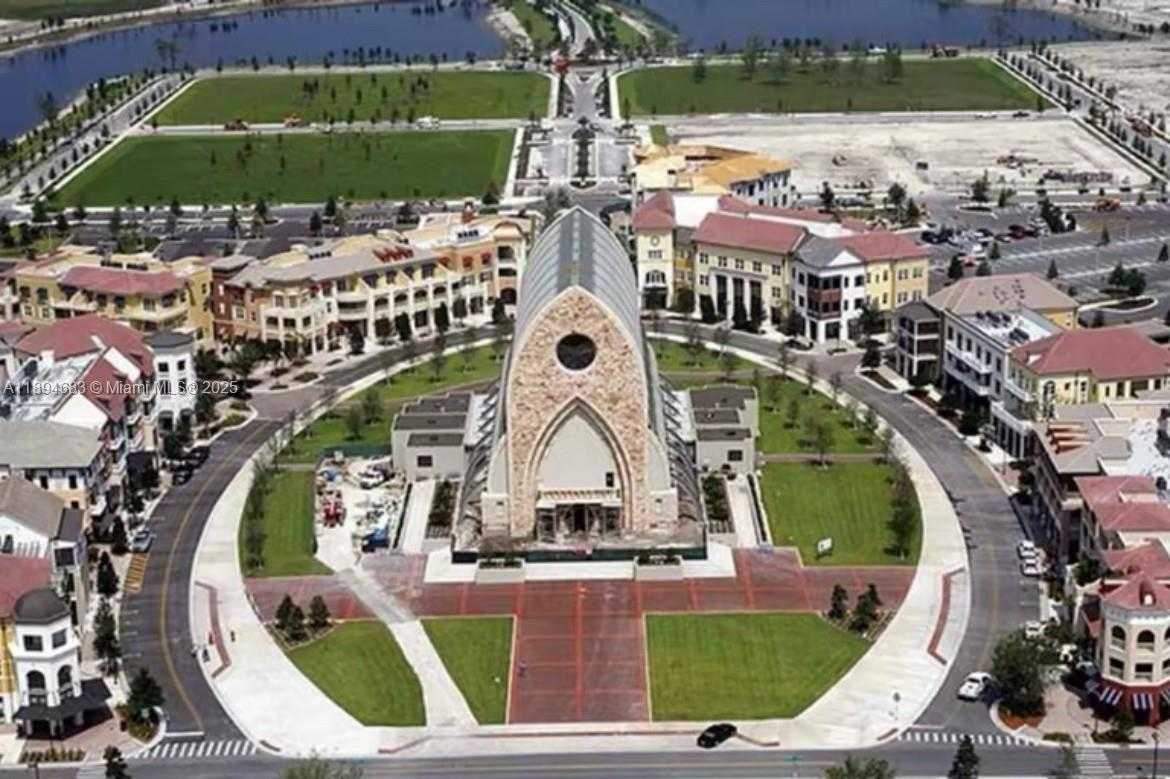 Small Image of 6268 VICTORY DR, Ave Maria Number 45