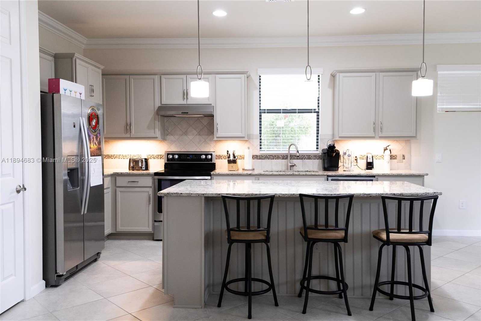 Small Image of 6268 VICTORY DR, Ave Maria Number 7