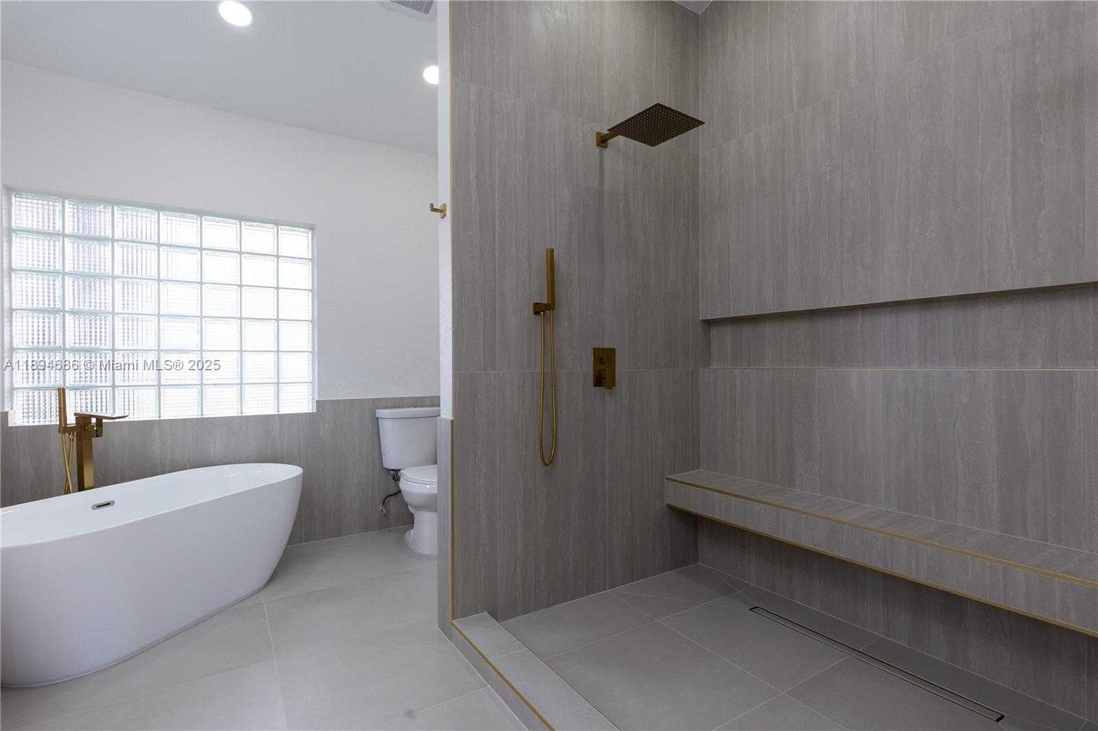 Small Image of 1361 SOUTH WEST 104TH AVE, Pembroke Pines Number 20
