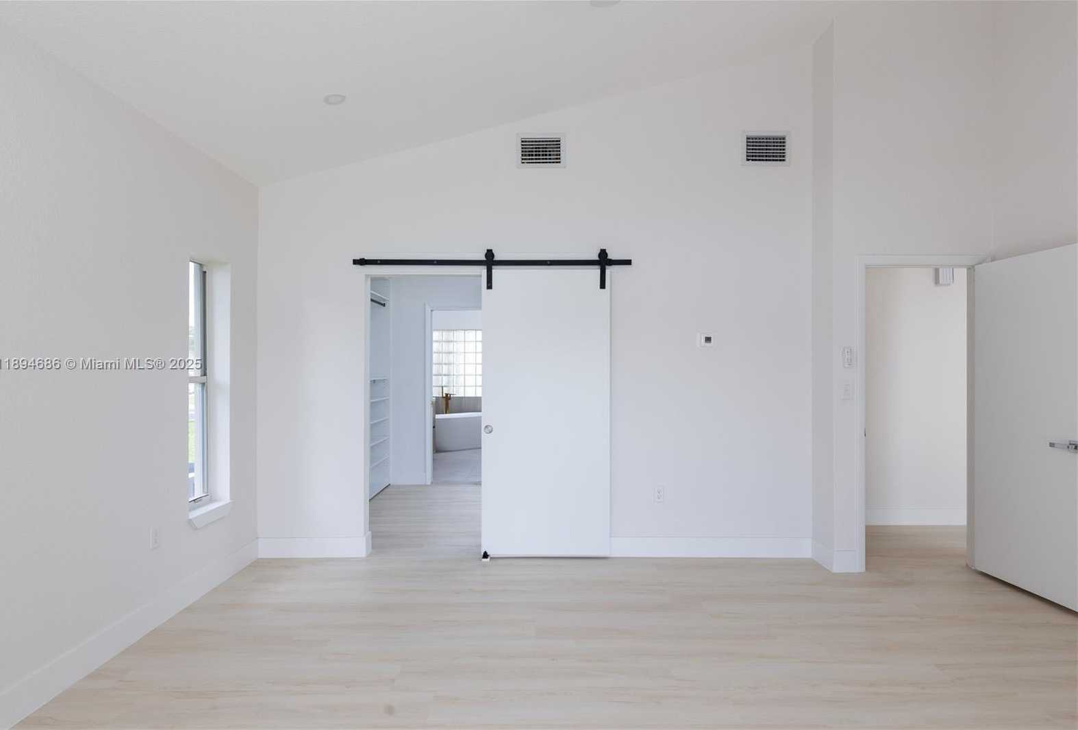 Small Image of 1361 SOUTH WEST 104TH AVE, Pembroke Pines Number 23