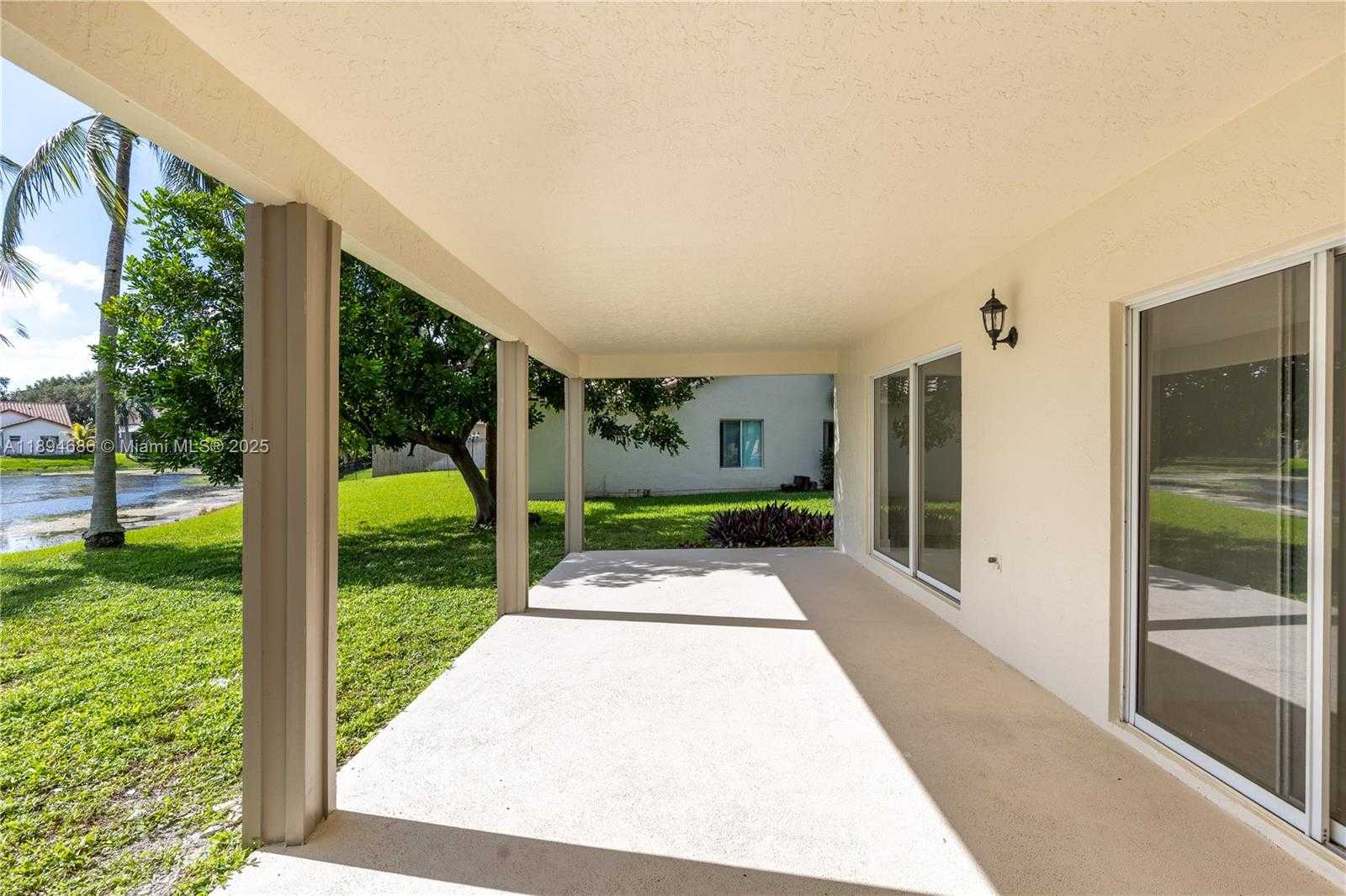 Small Image of 1361 SOUTH WEST 104TH AVE, Pembroke Pines Number 27