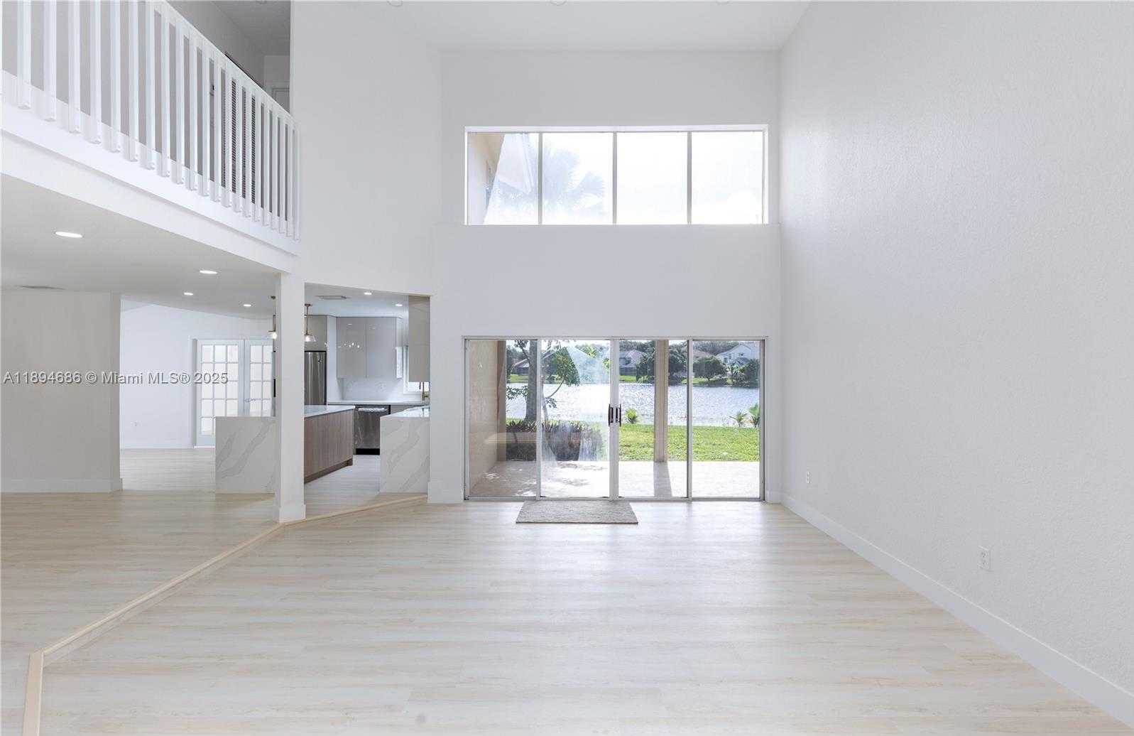Small Image of 1361 SOUTH WEST 104TH AVE, Pembroke Pines Number 7