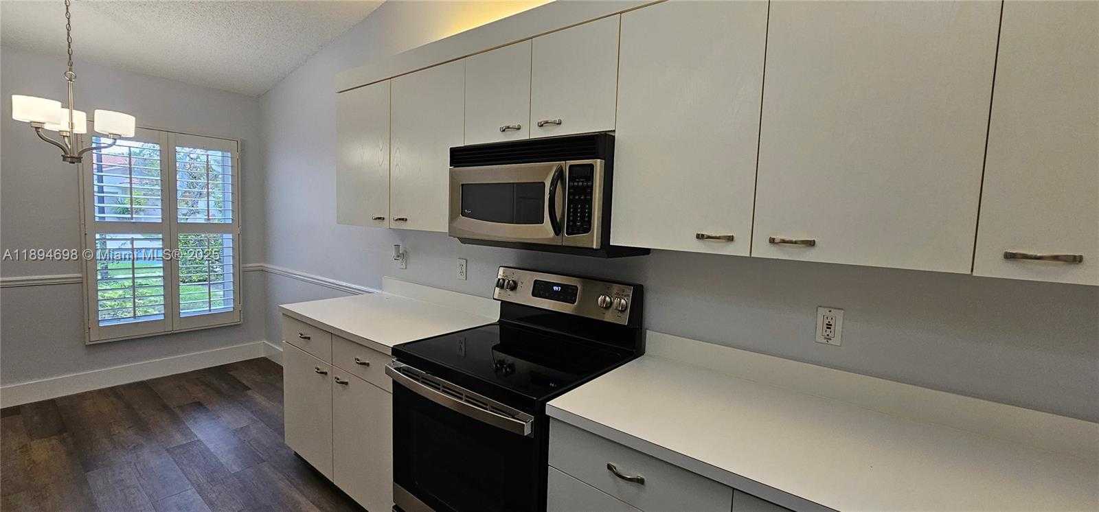 Small Image of 85 SAUSALITO DR, Boynton Beach Number 29