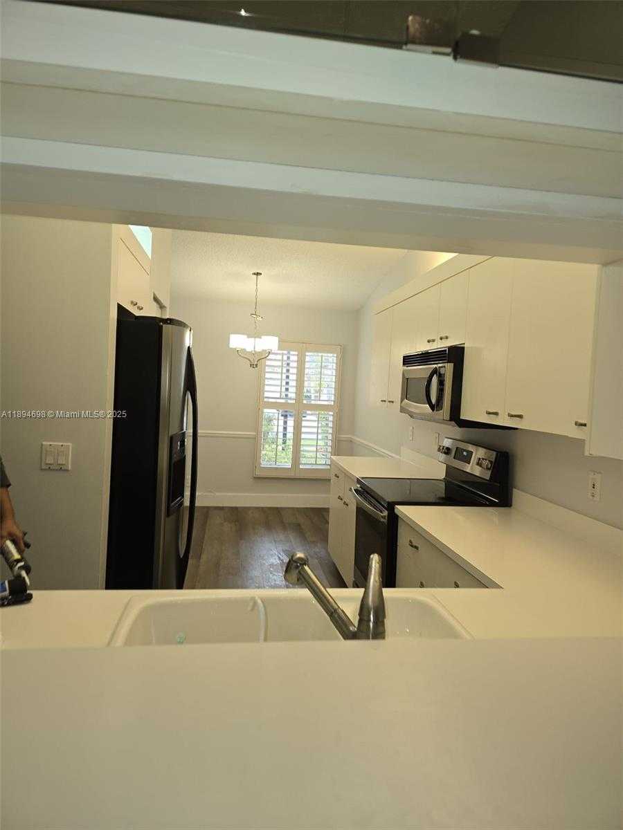 Small Image of 85 SAUSALITO DR, Boynton Beach Number 44