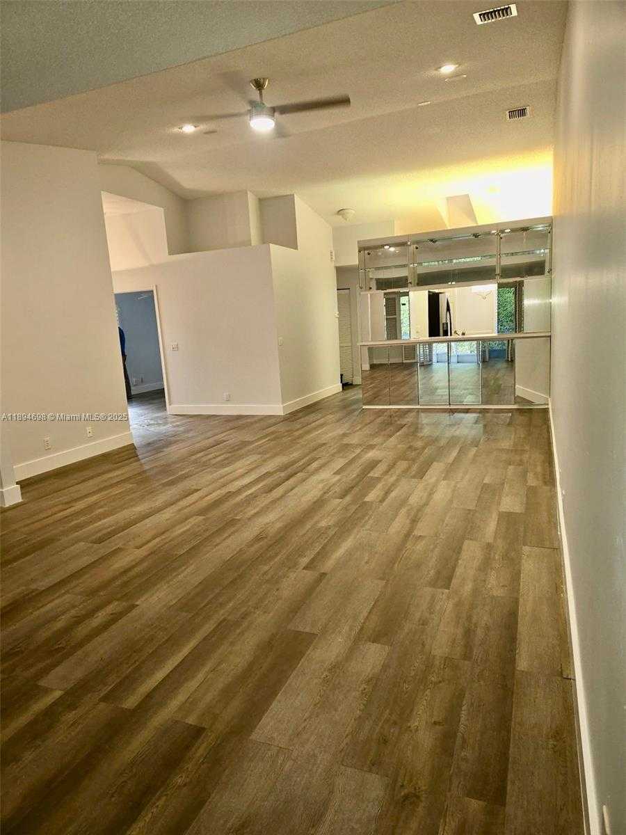 Small Image of 85 SAUSALITO DR, Boynton Beach Number 45