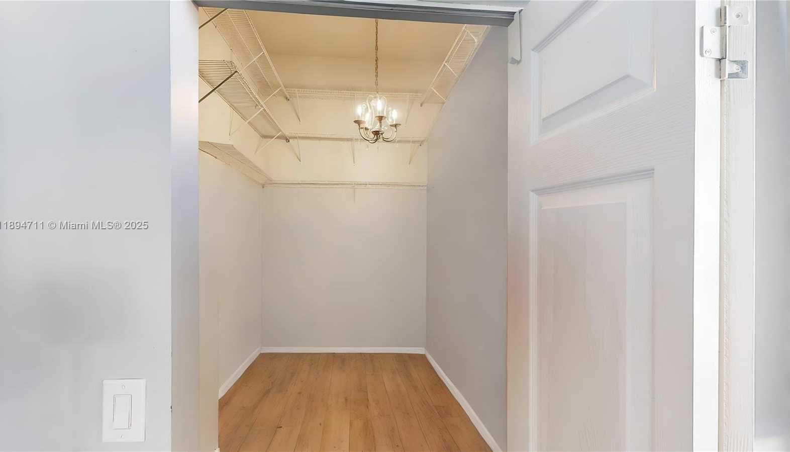 Small Image of 2835 FAIRWAYS DR, Homestead Number 28