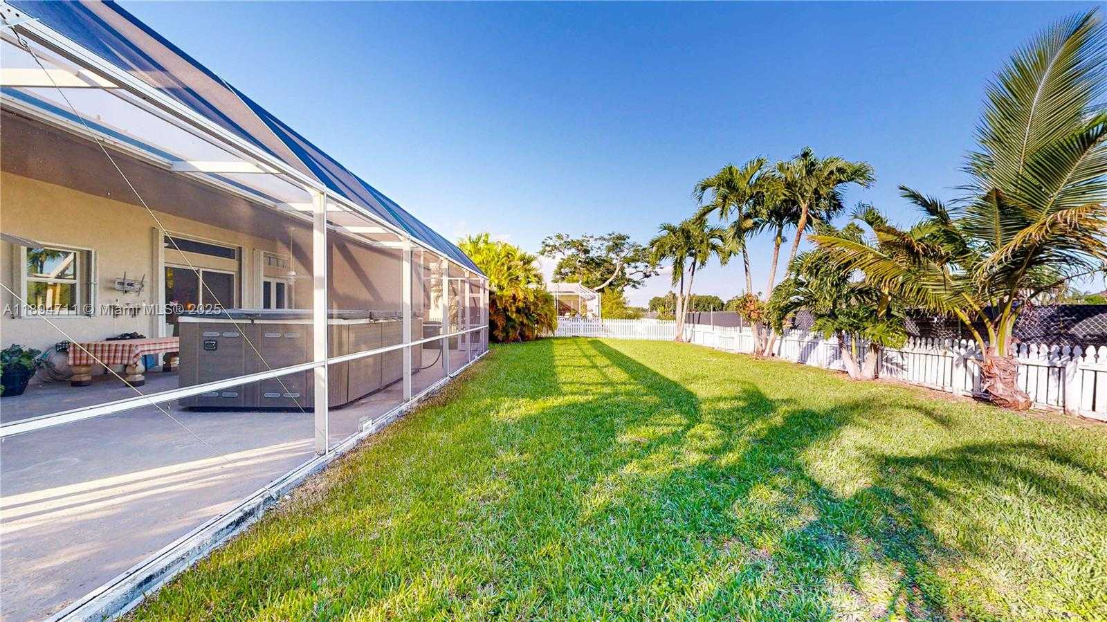 Small Image of 2835 FAIRWAYS DR, Homestead Number 42