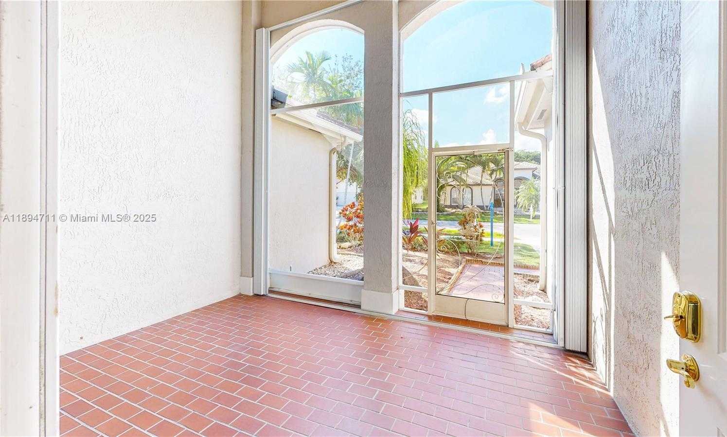 Small Image of 2835 FAIRWAYS DR, Homestead Number 7