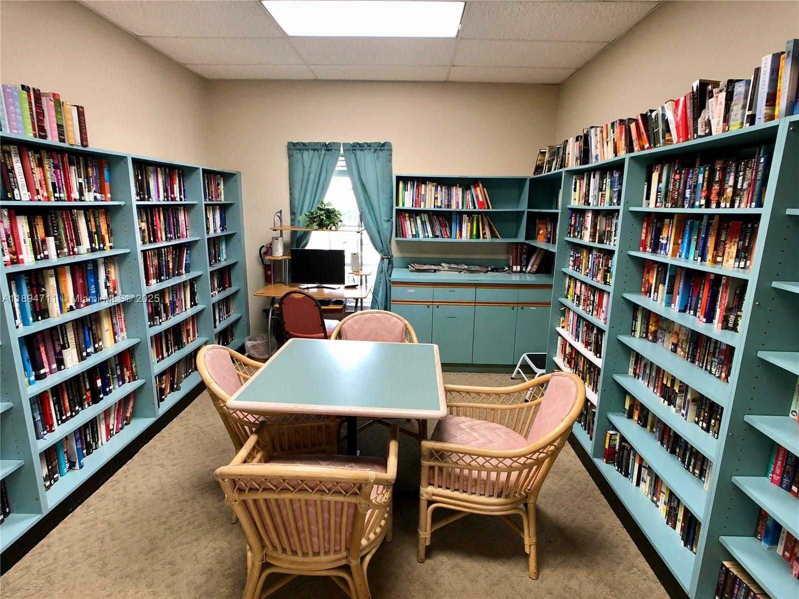 Small Image of 2835 FAIRWAYS DR, Homestead Number 70