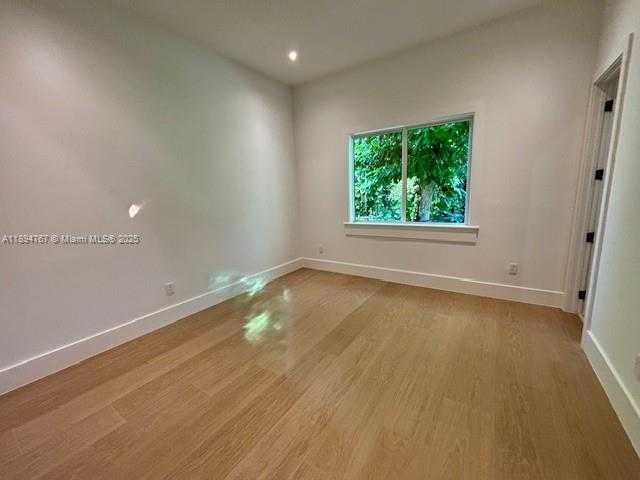 Small Image of 7900 SOUTH WEST 118TH ST, Pinecrest Number 13