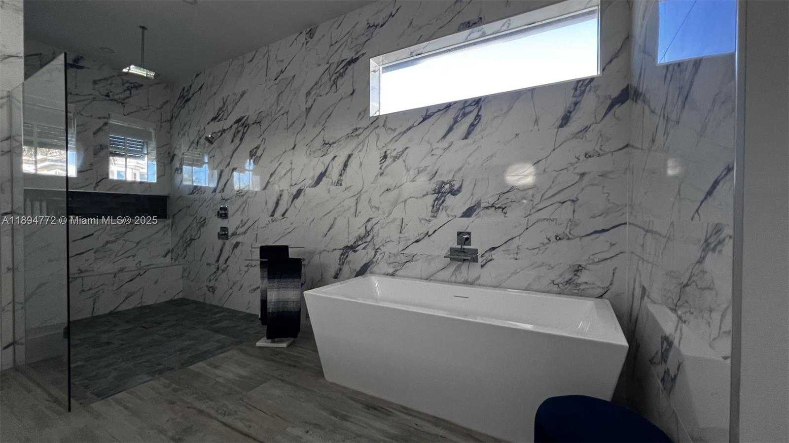 Small Image of 1173 STRAWBERRY CT, Marco Island Number 25