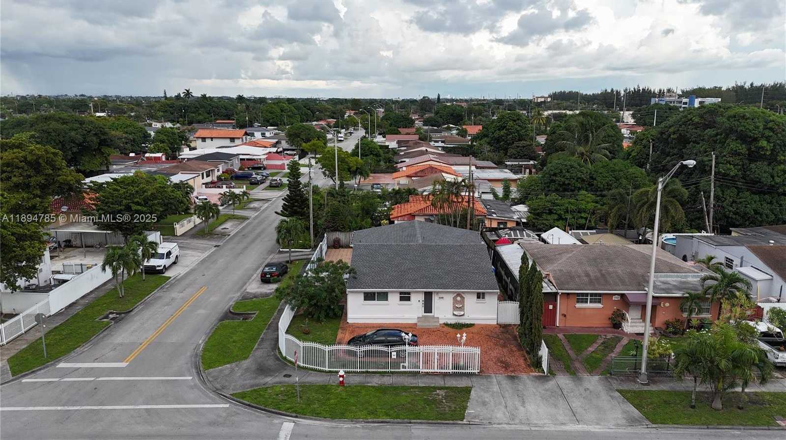 Small Image of 3495 WEST 2ND AVE, Hialeah Number 12