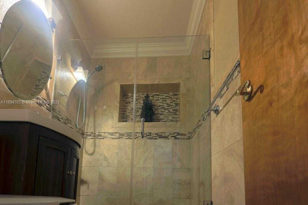 Small Image of 3495 WEST 2ND AVE, Hialeah Number 27