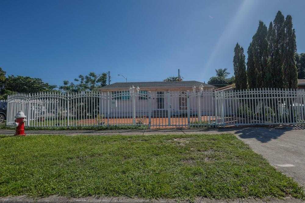 Small Image of 3495 WEST 2ND AVE, Hialeah Number 5